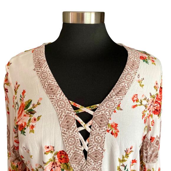 Angie Cream Red Rose Floral Print Tunic Top Flared Sleeves Sz Small Boho Cottage - Picture 2 of 9
